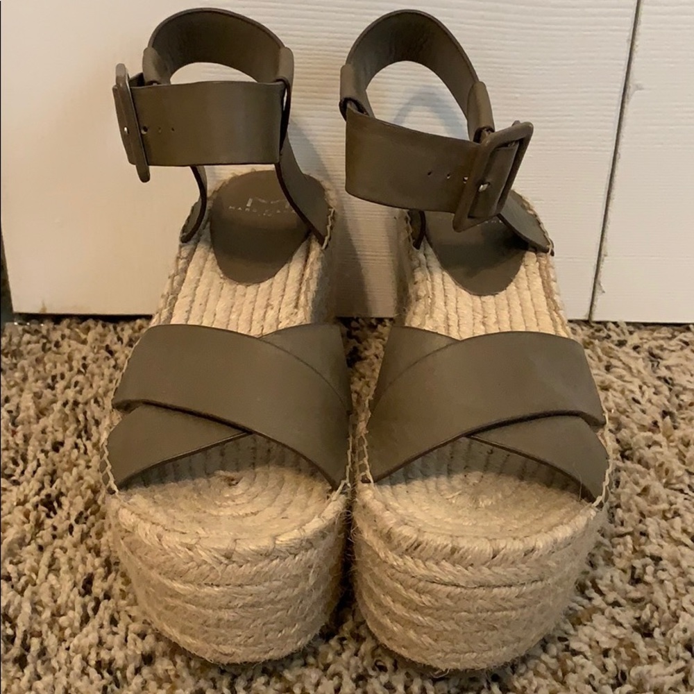 Grey Platforms - image 1